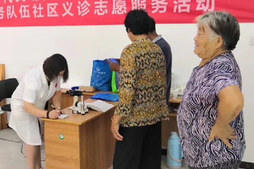 【同医仁党建】我院到泰山景区下港镇勤村开展“抗洪救灾 你我同行”主题党日活动