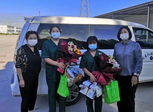 月满中秋,感恩有你!医院领导慰问疫情防控一线工作人员！