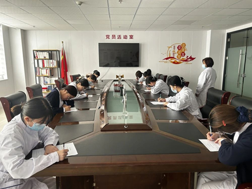 凝心聚力促发展·谱写护理新篇章—我院举办5•12国际护士节表彰大会