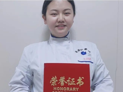 【5.12护士专栏】以爱之名 无私奉献 —樊鹄