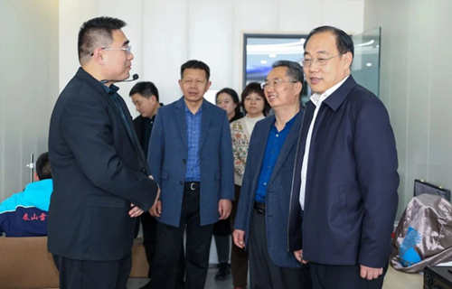 全市儿童青少年近视防控现场观摩团莅临泰安同医仁眼科医院指导交流